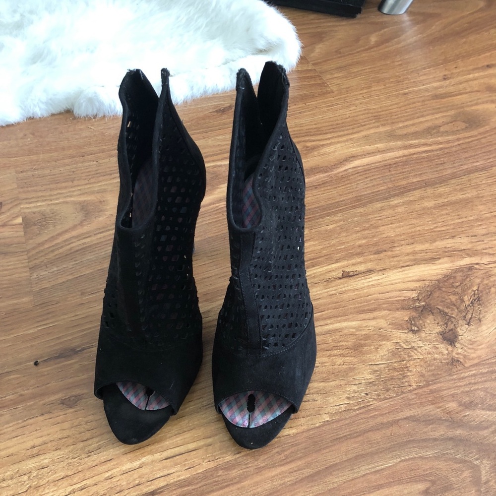 Zara black heels